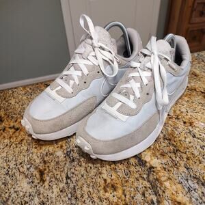 Nike Shoes DC3579-006 Size 10 Light Gray/White Needs Cushion Soles